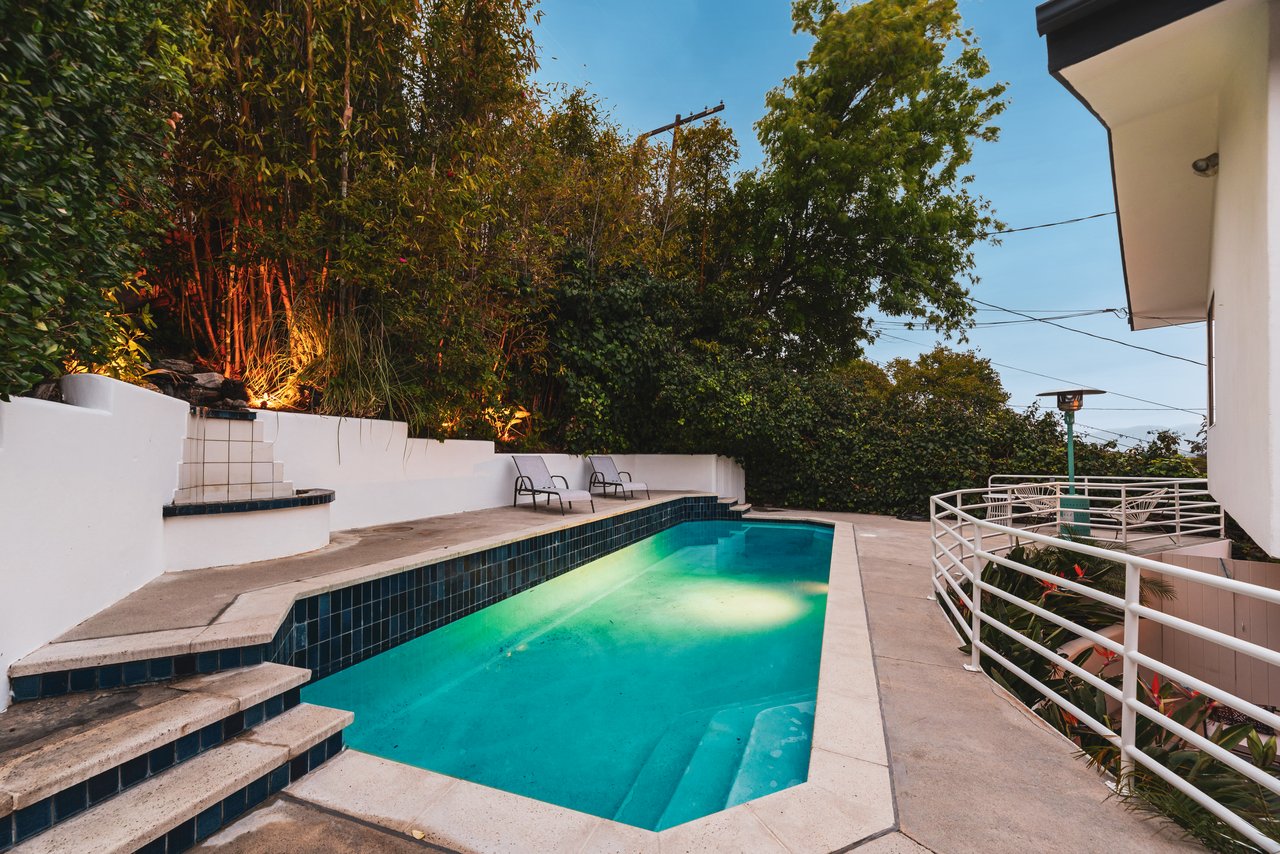 4041 Davana Rd, Sherman Oaks