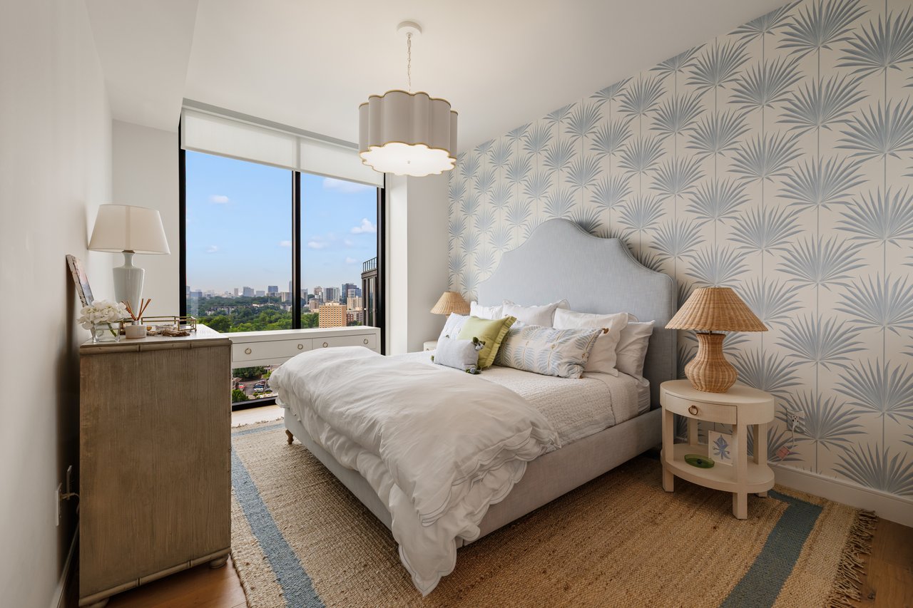 2425 Peachtree Road NE Unit 1406