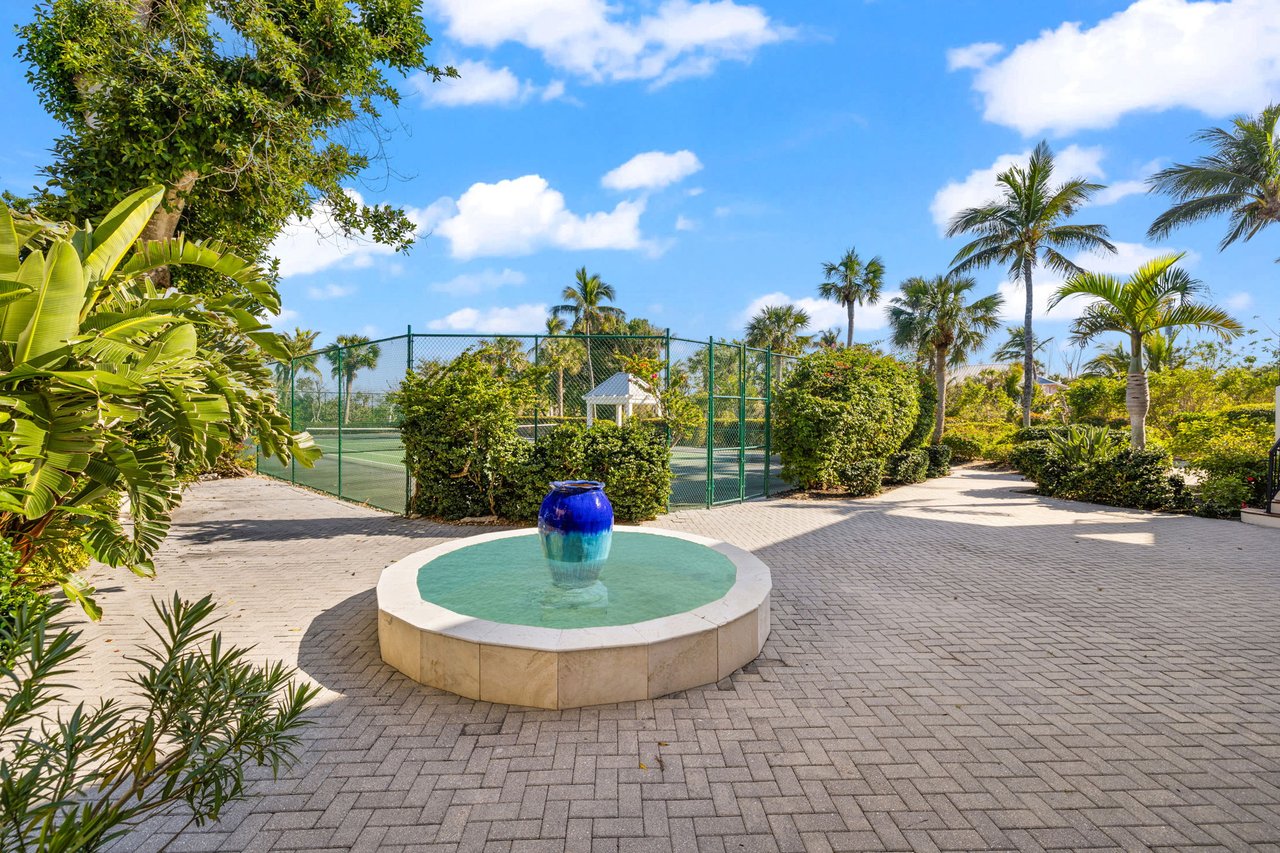 16475 Captiva Dr