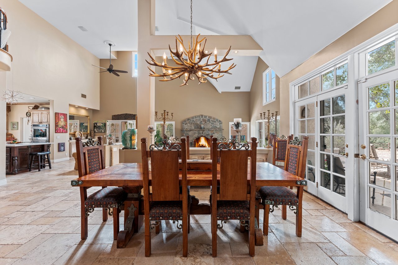 39455 Avenida La Cresta