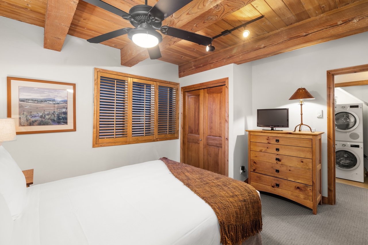 Luxury Riverfront Rental