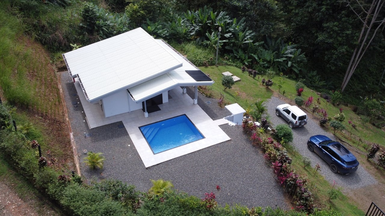 Modern 2 Bedroom Home with Pool in Ojochal's Phase 8