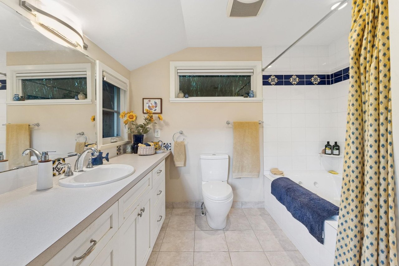 2658 Newmarket Dr