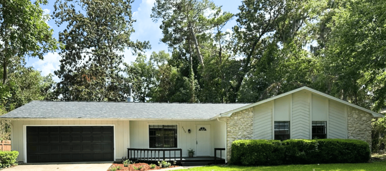 2305 Carrick Court