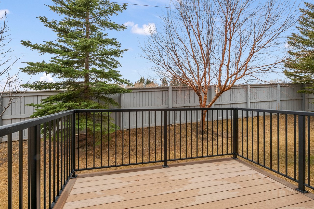 156 Rockyspring Grove NW