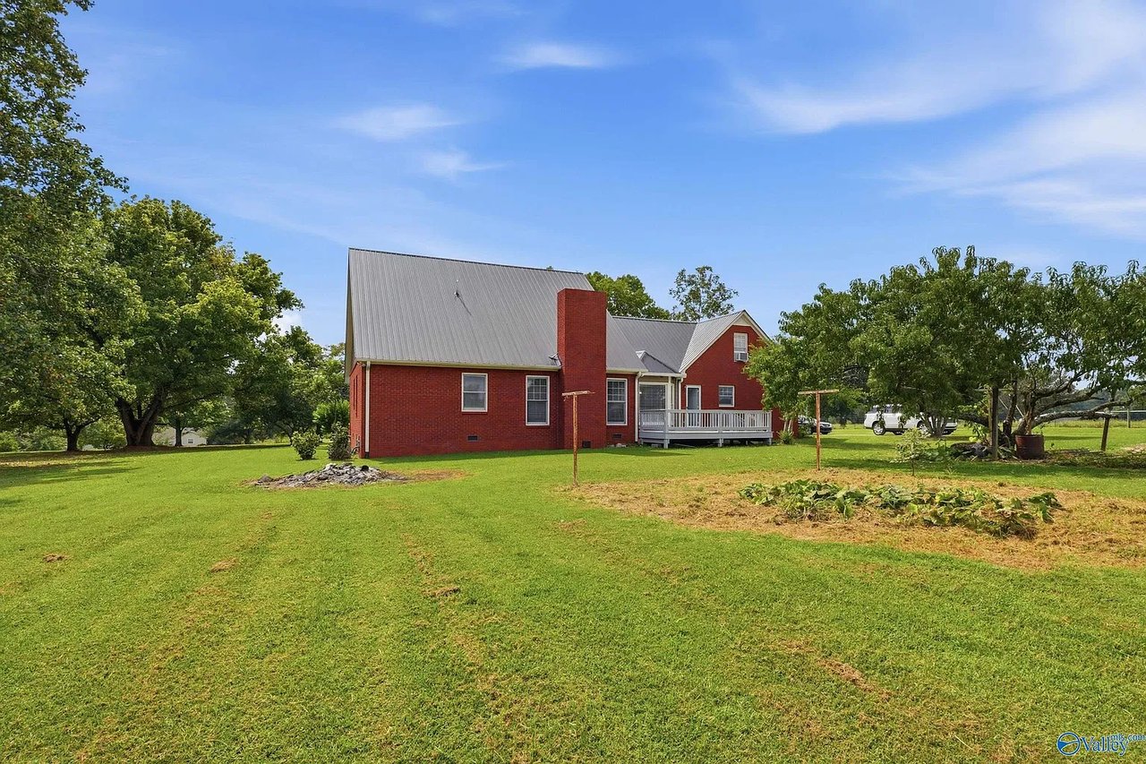 3303 Turnpike Rd