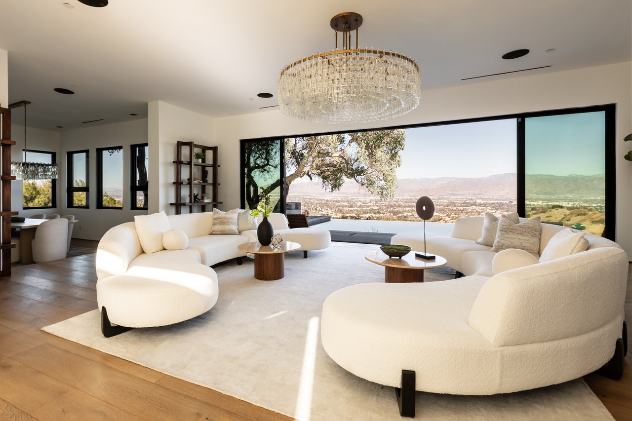 13331 Mulholland Dr, Beverly Hills