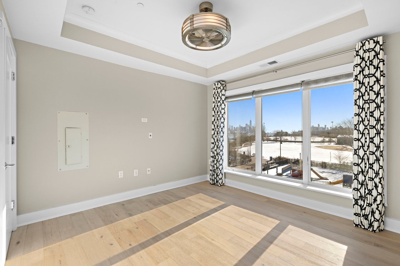 Second Bedroom Overlooking Park