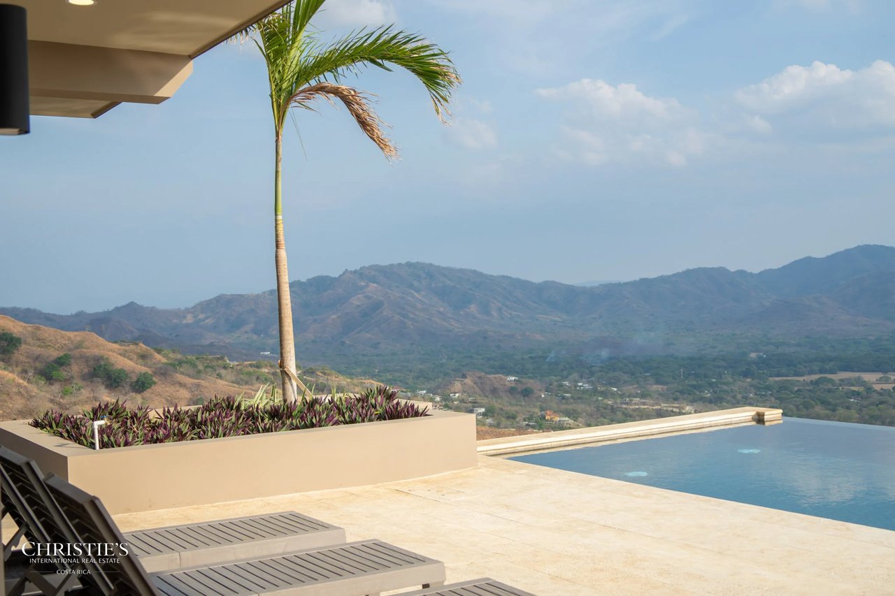 Casa Vista Escondida