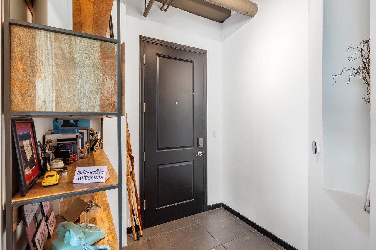1 E Lexington Avenue 1209
