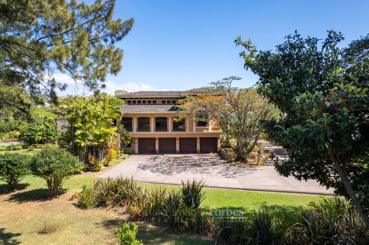 1278 - Valart Estate - An oasis in the city with mixed land use in Real Cariari