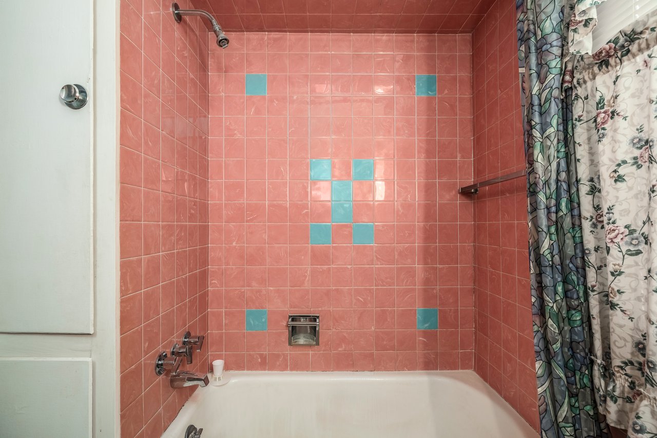 2268 Freemansburg Avenue