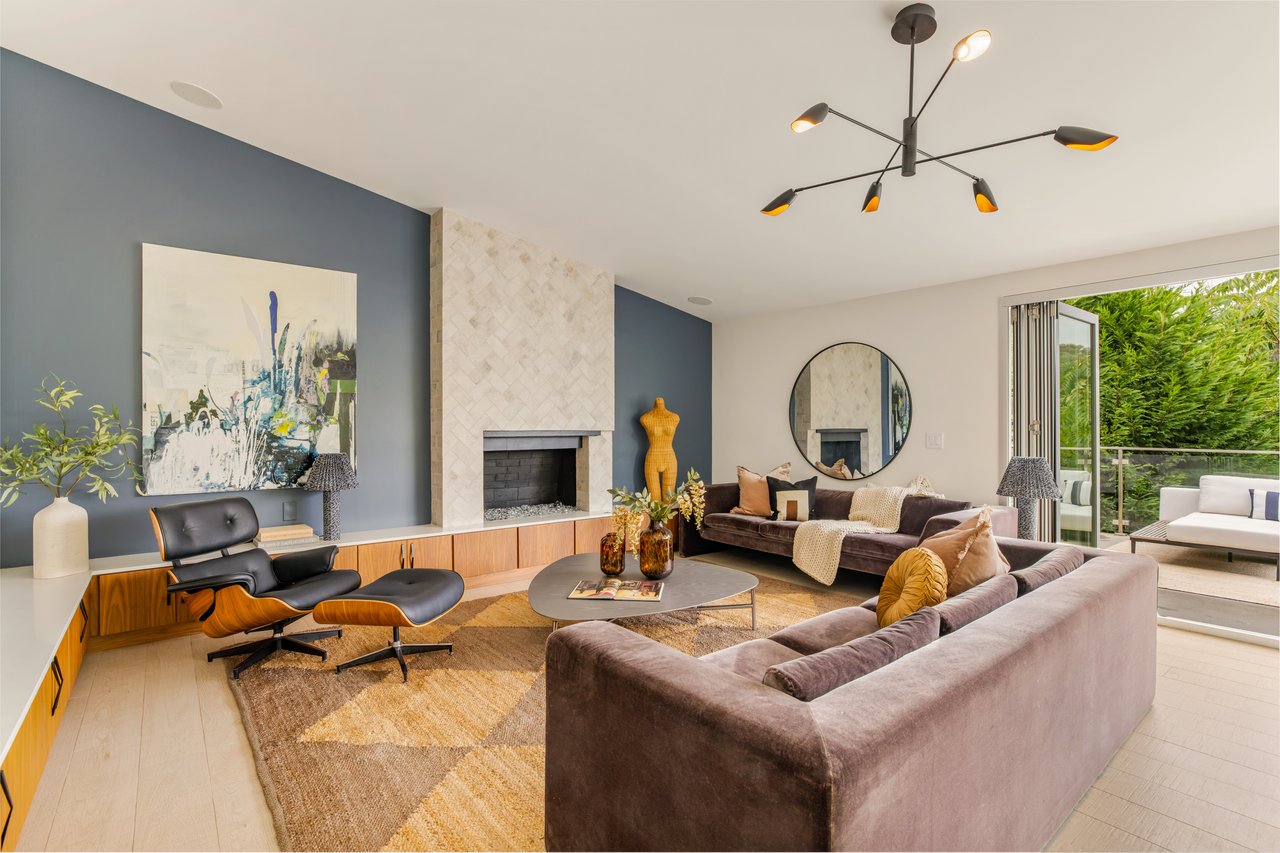 279 Mabery Rd, Santa Monica