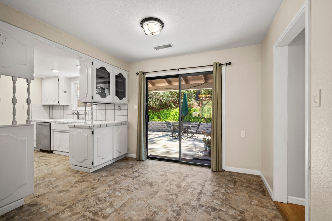 5761 Forest Lake Rd,