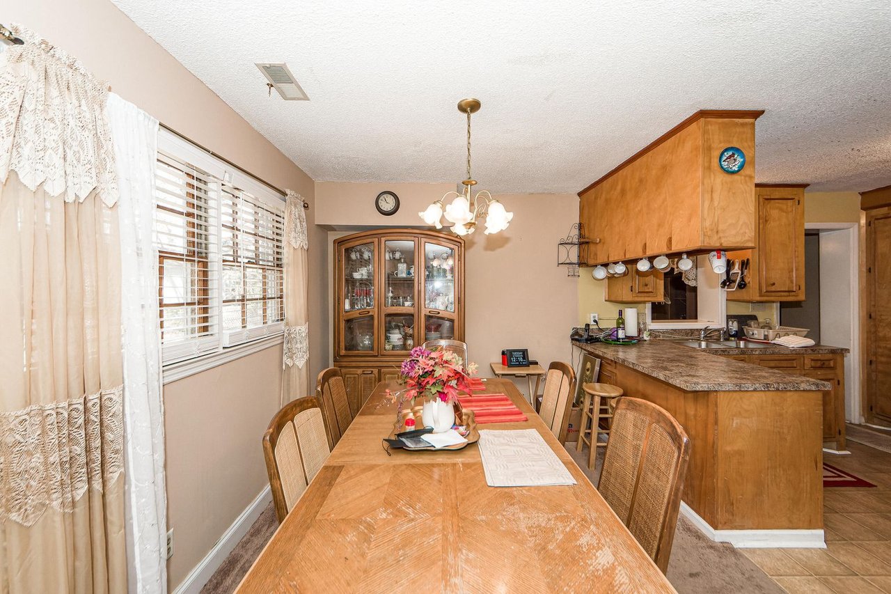 1134 Shadow Dr