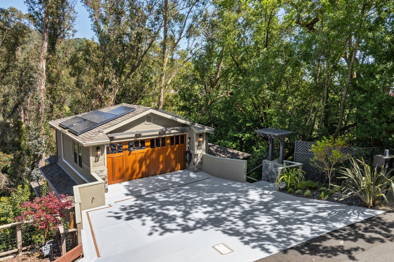 86 Fair Drive