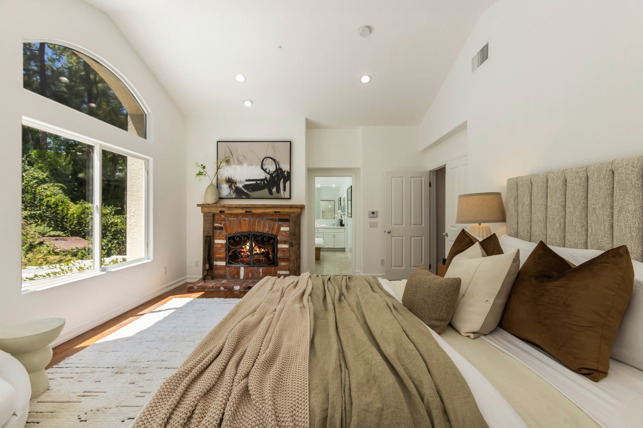 5985 Vista De La Luz