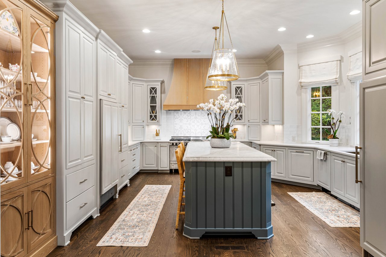 3785 Paces Ferry Road NW