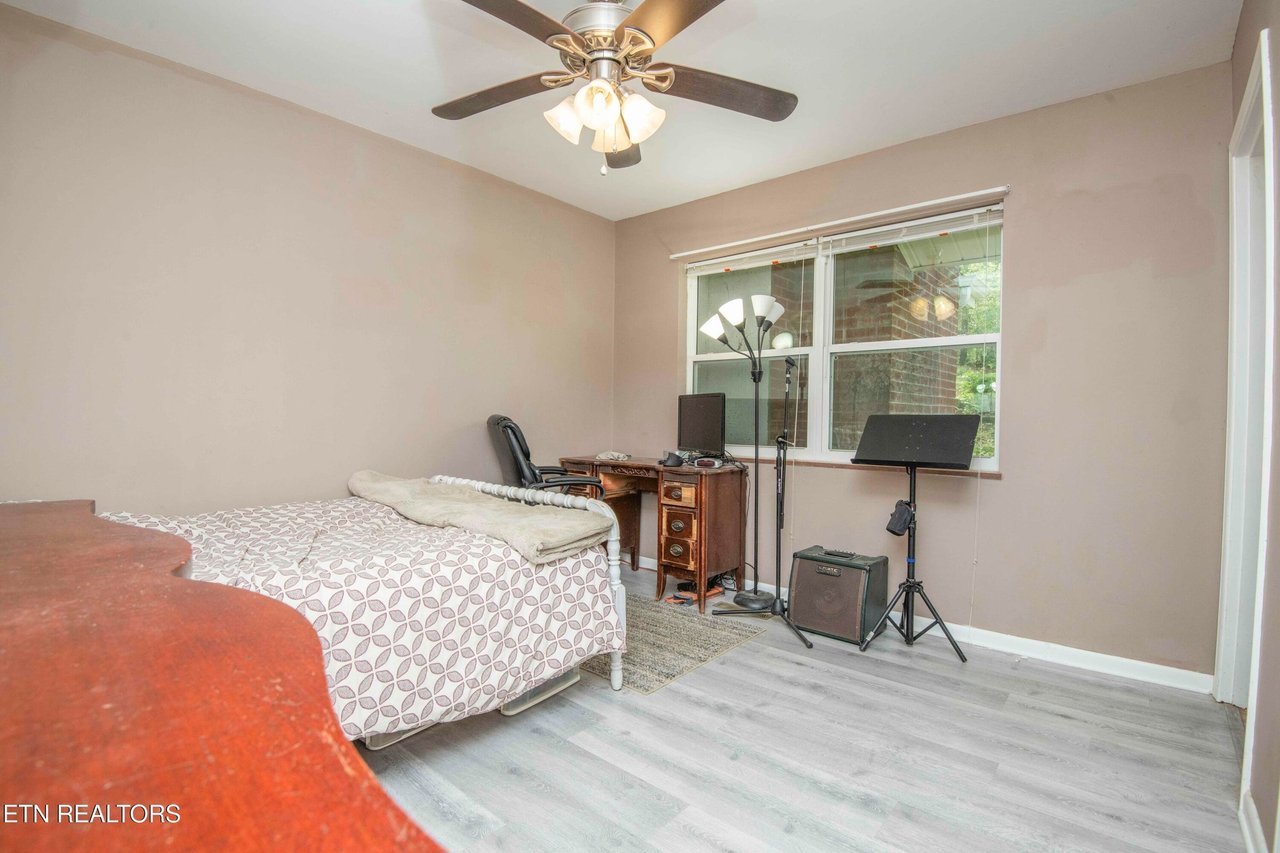 1212 Pilleaux Dr