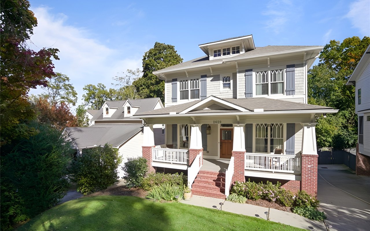 2629 Apple Valley Road NE – Brookhaven’s Hidden Gem: A Look Inside