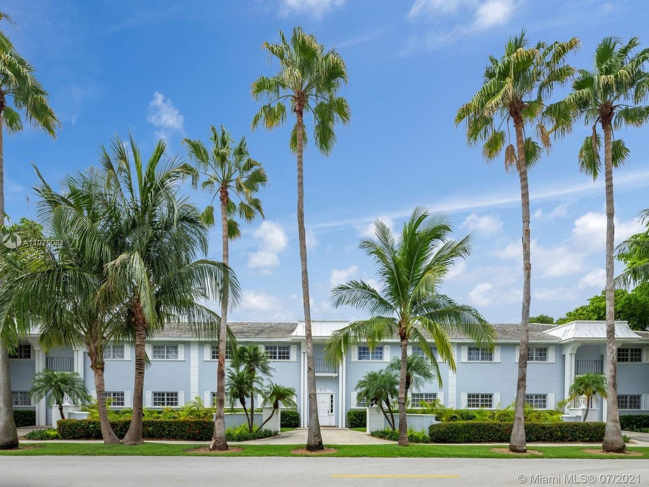 200-202-204 Sunrise Dr