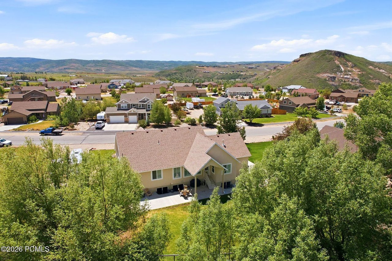 460 Scenic Heights Rd
