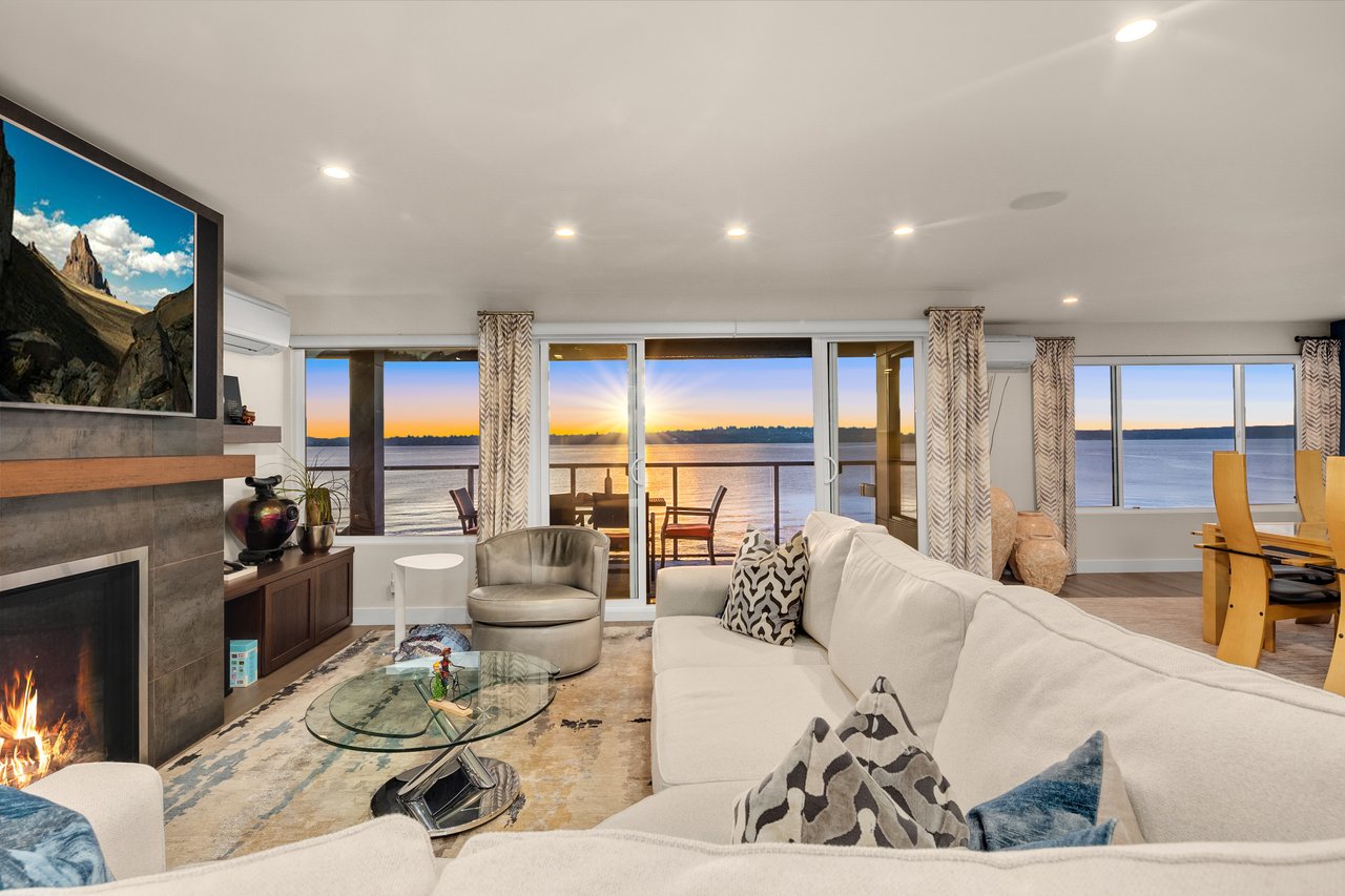 827 Lake Street S Unit: 205