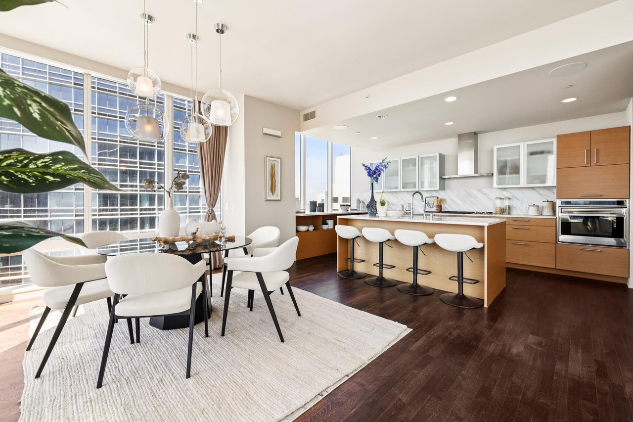 301 Mission St #56D