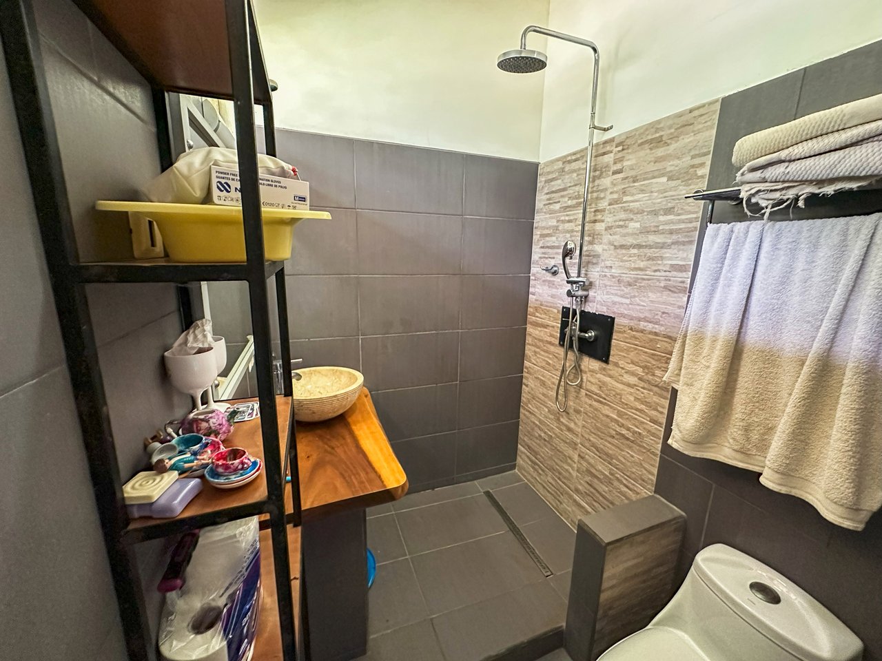 Ojochal Property for Sale – Cabins, Restaurant & 3-Bed Home