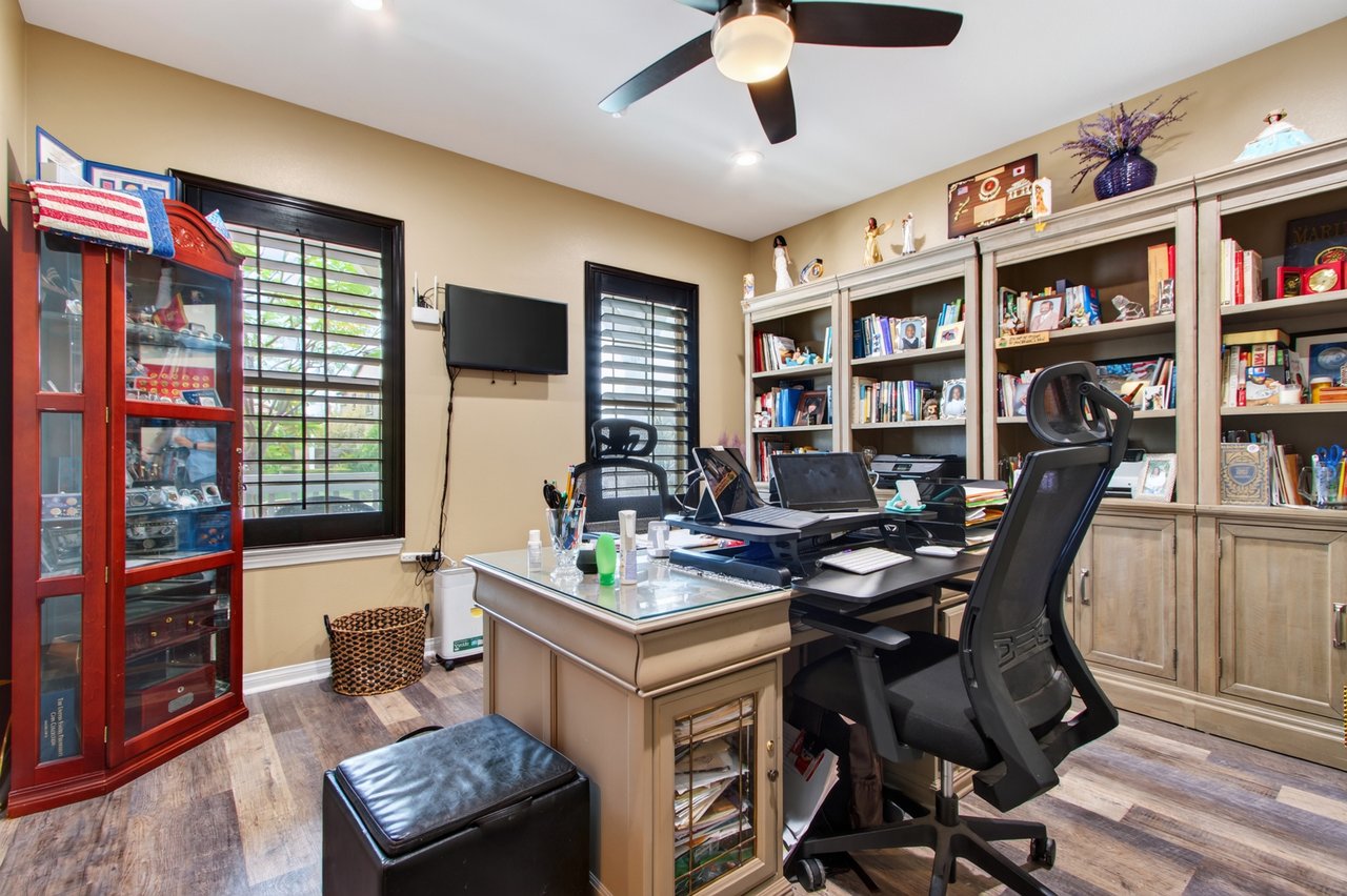 27867 Huron Ct