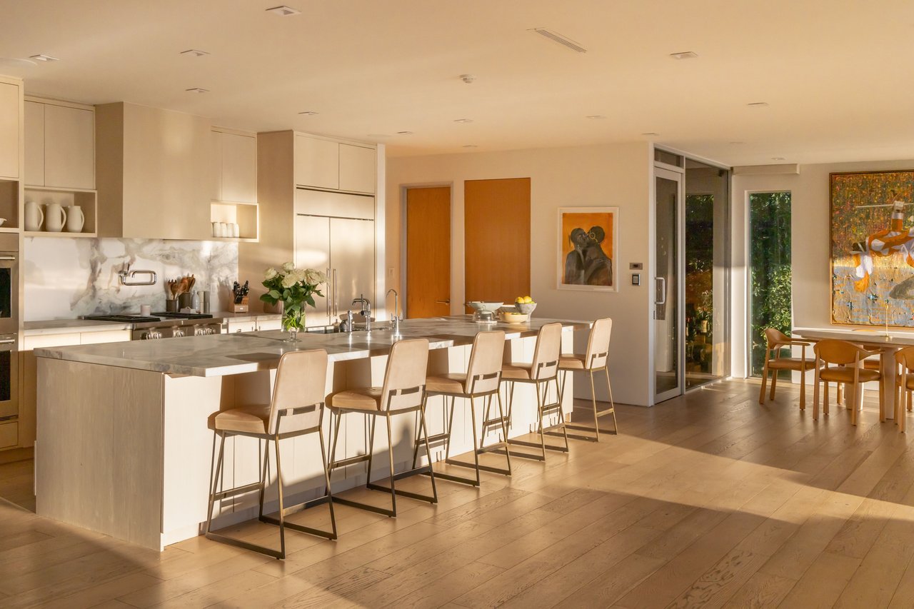 1557 Tower Grove Dr, Beverly Hills