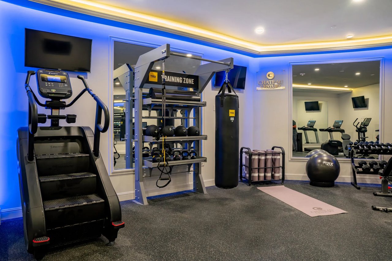 1825 Pandora Ave, #101