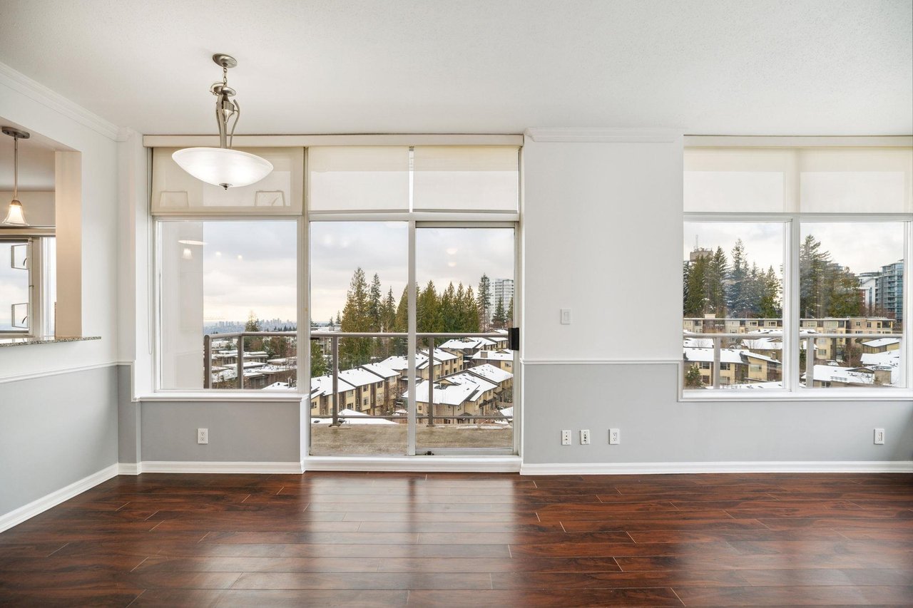 904-9288 University Cres