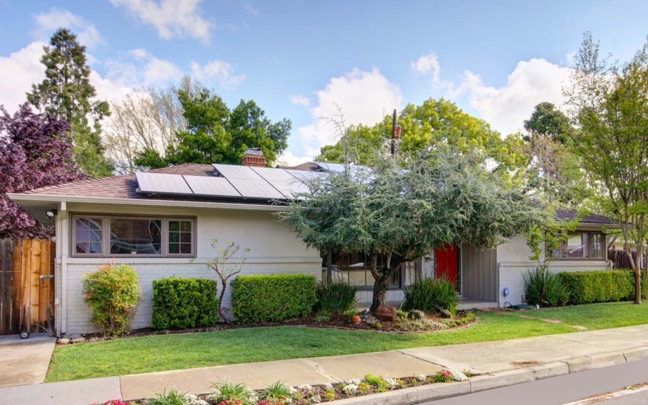 Coming Soon! New Elmhurst Listing!