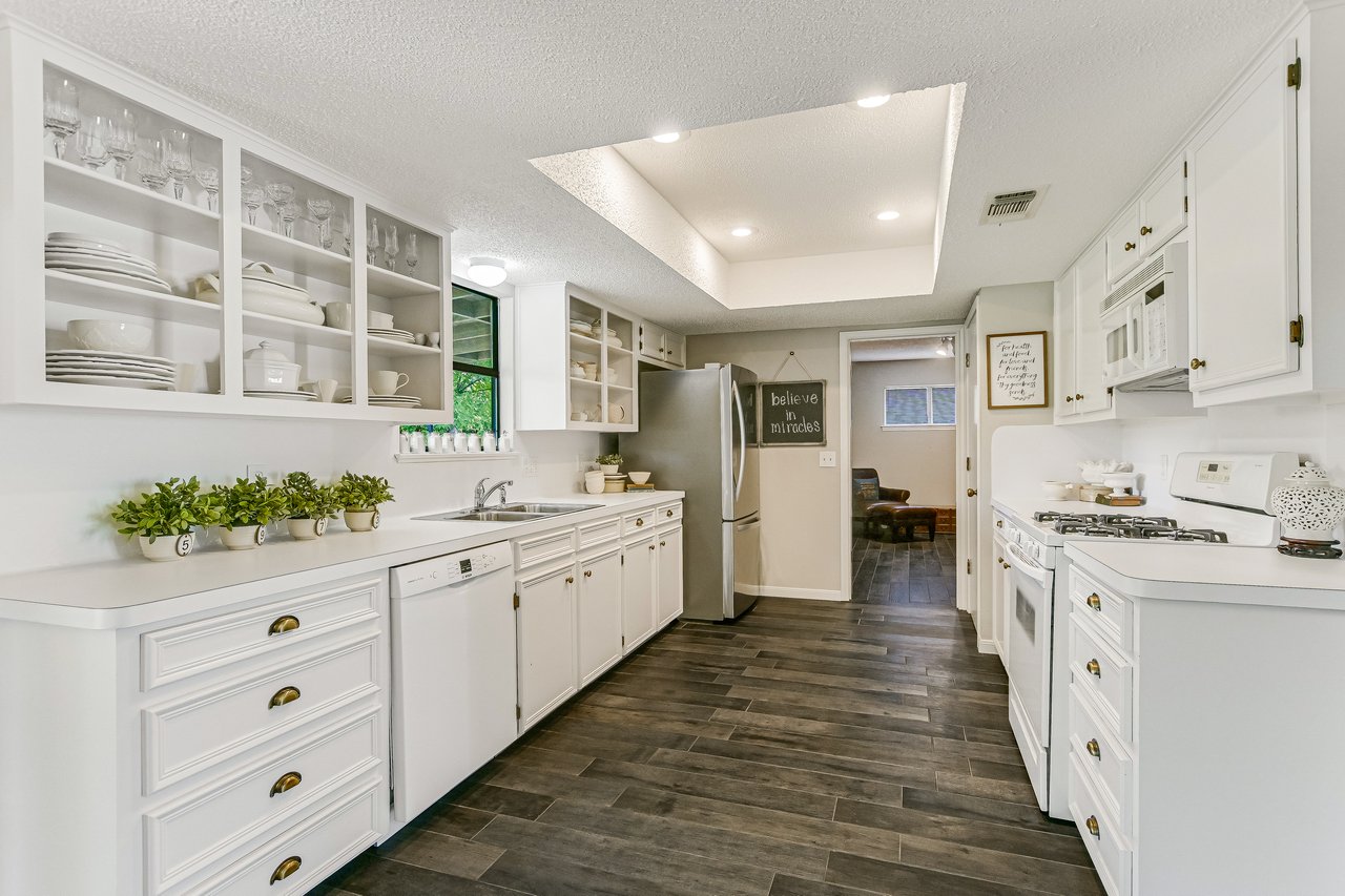 4110 Bluffridge Dr