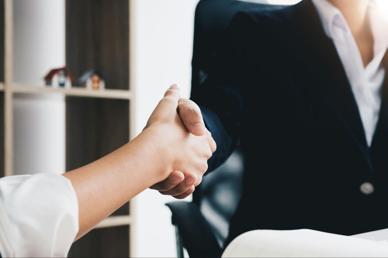 The Benefits of Working with a Local Real Estate Expert