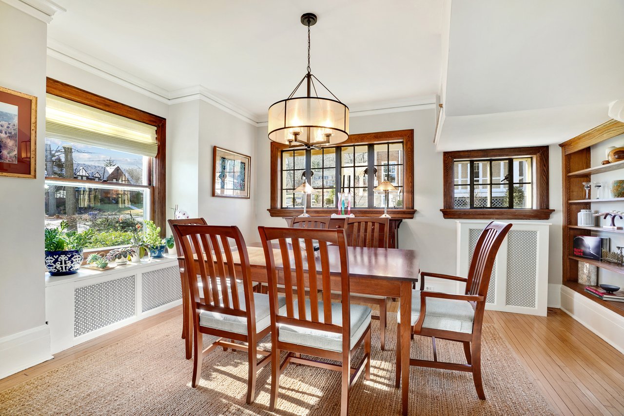 51 Curtis Pl