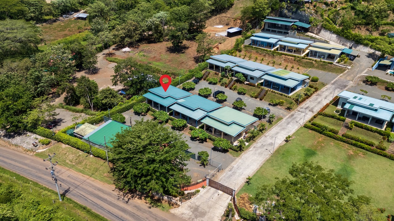 Laurel Condo Unit #1 | Cozy and Affordable 2-Bedroom Condo in Playa Potrero