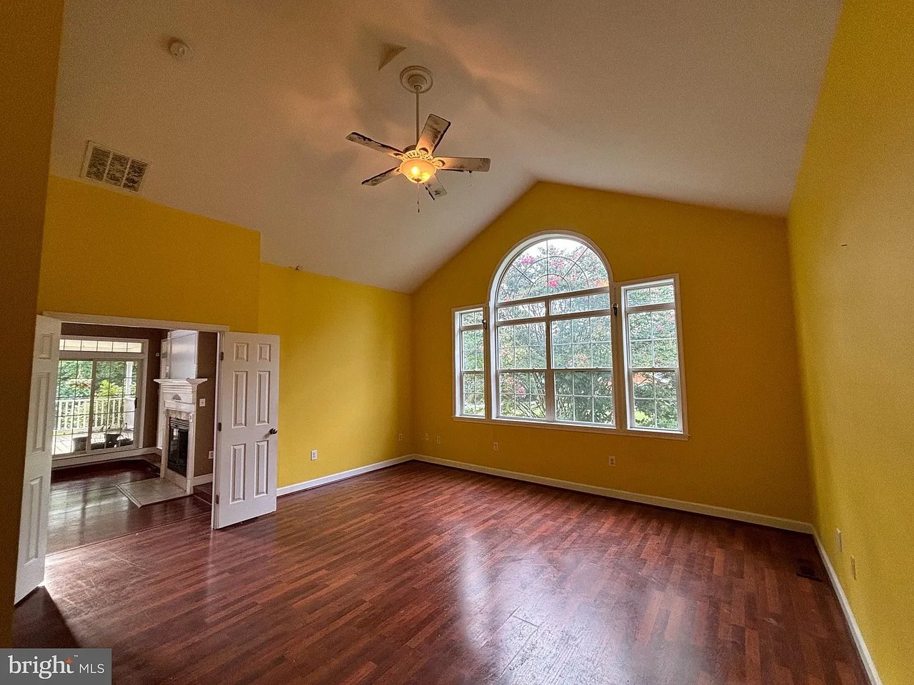 10468 Mark Dr