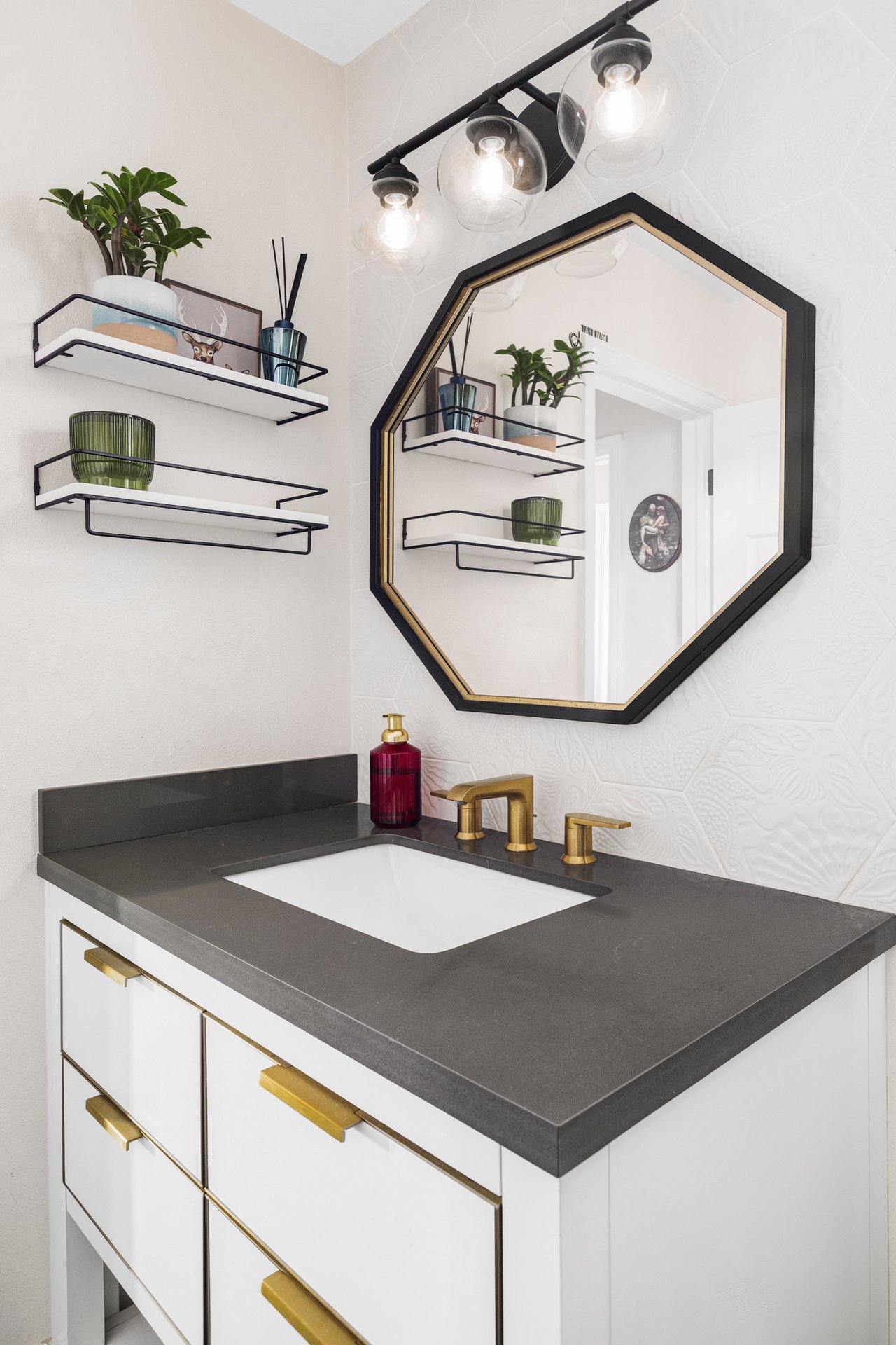 742 N Downing Street