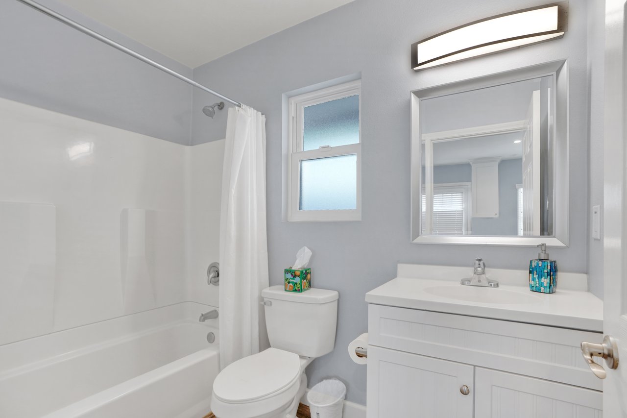 1320 W Balboa Boulevard