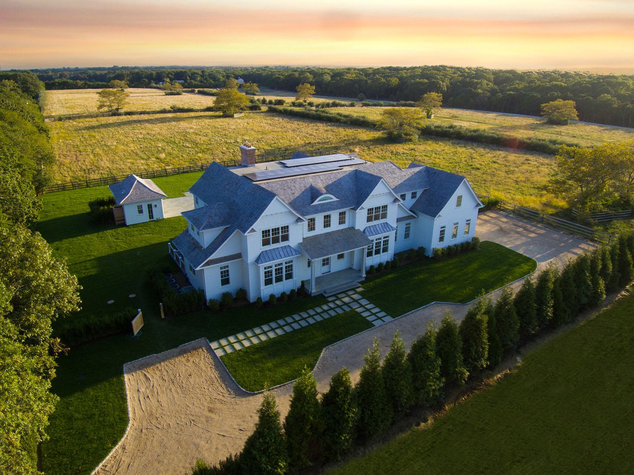 Newman Avenue, Bridgehampton