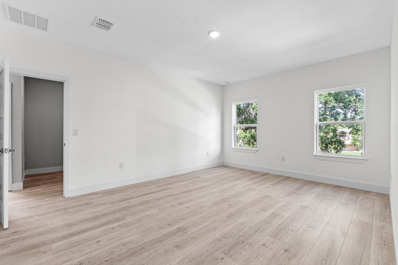 2718 KEYSTONE DRIVE