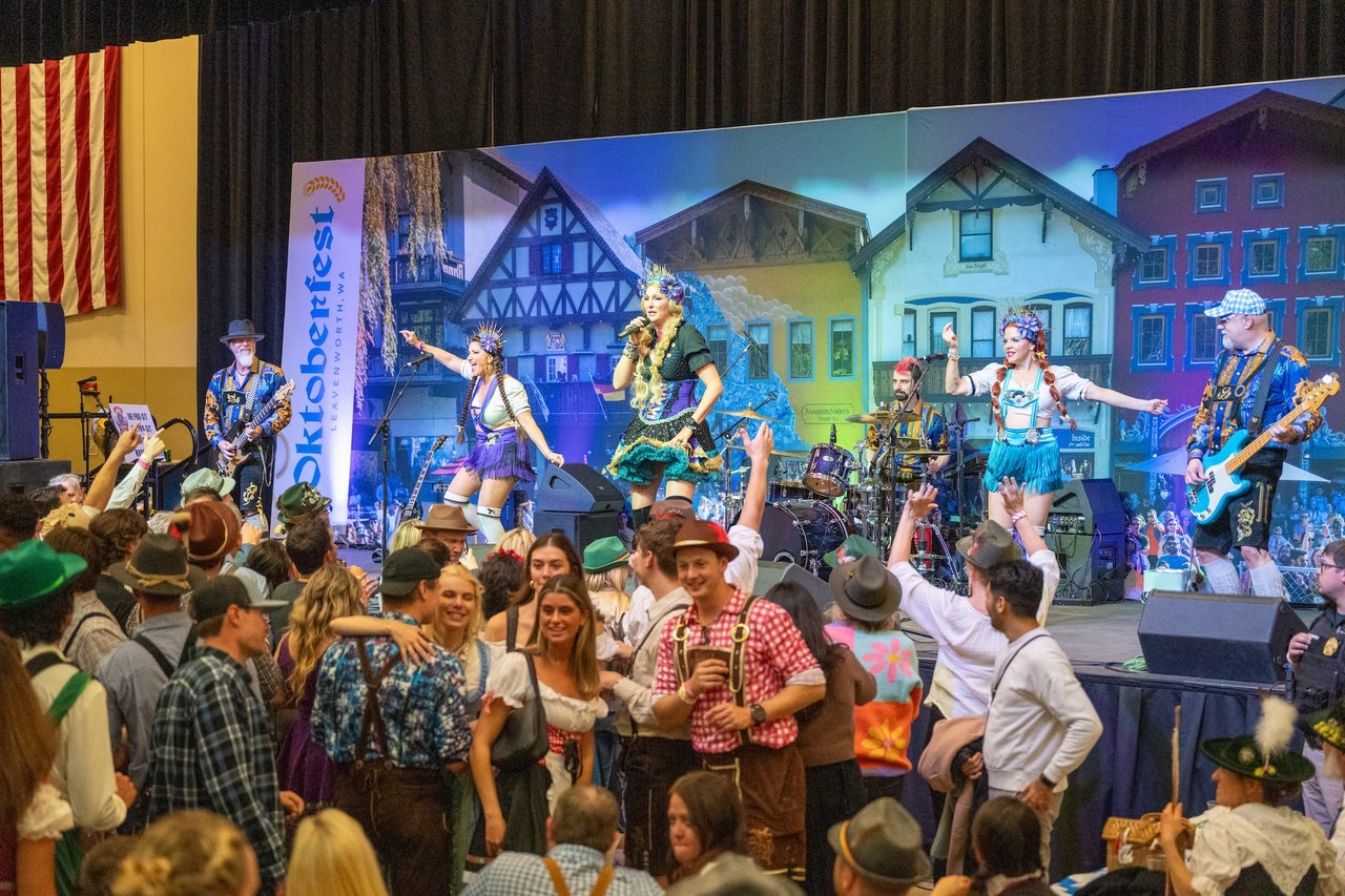 Main stage in the Leavenworth main Festhall