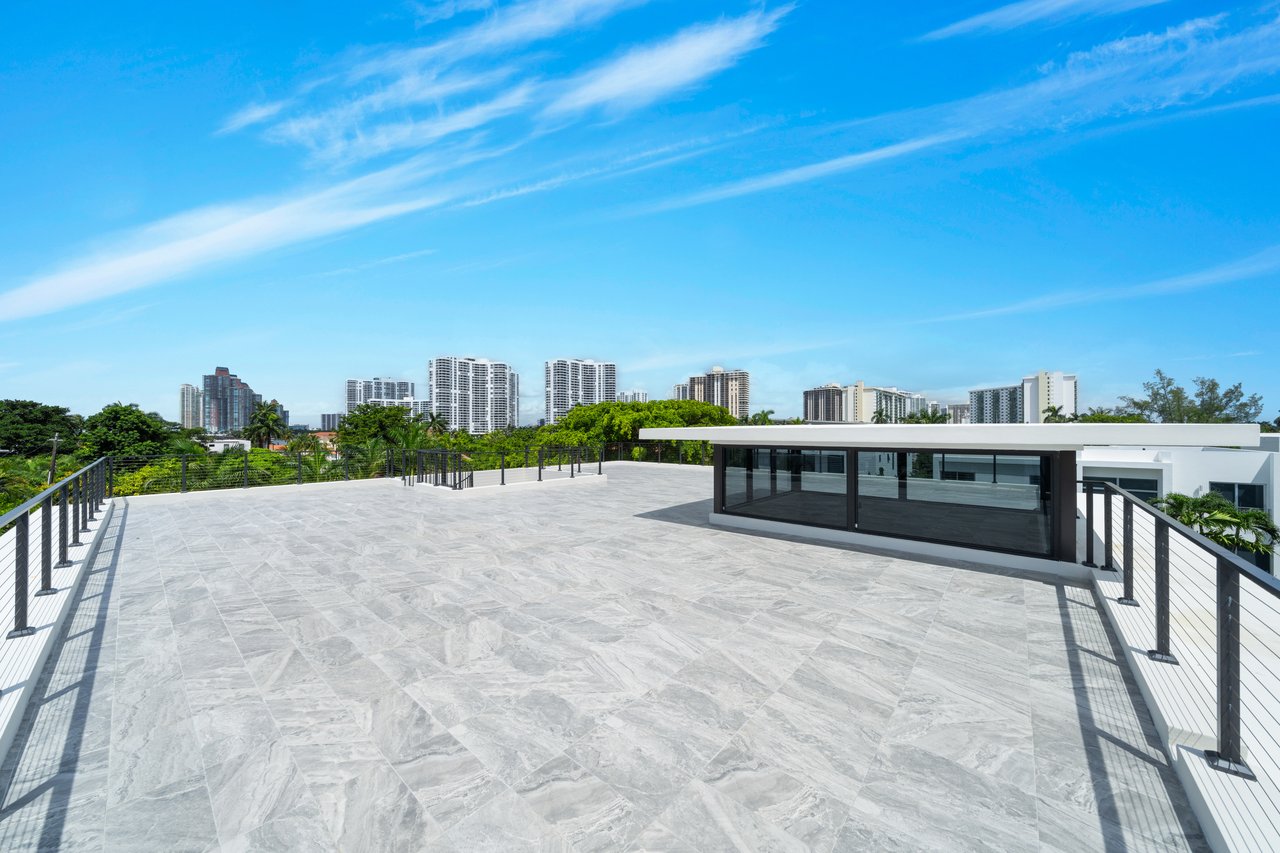262 189th Terrace