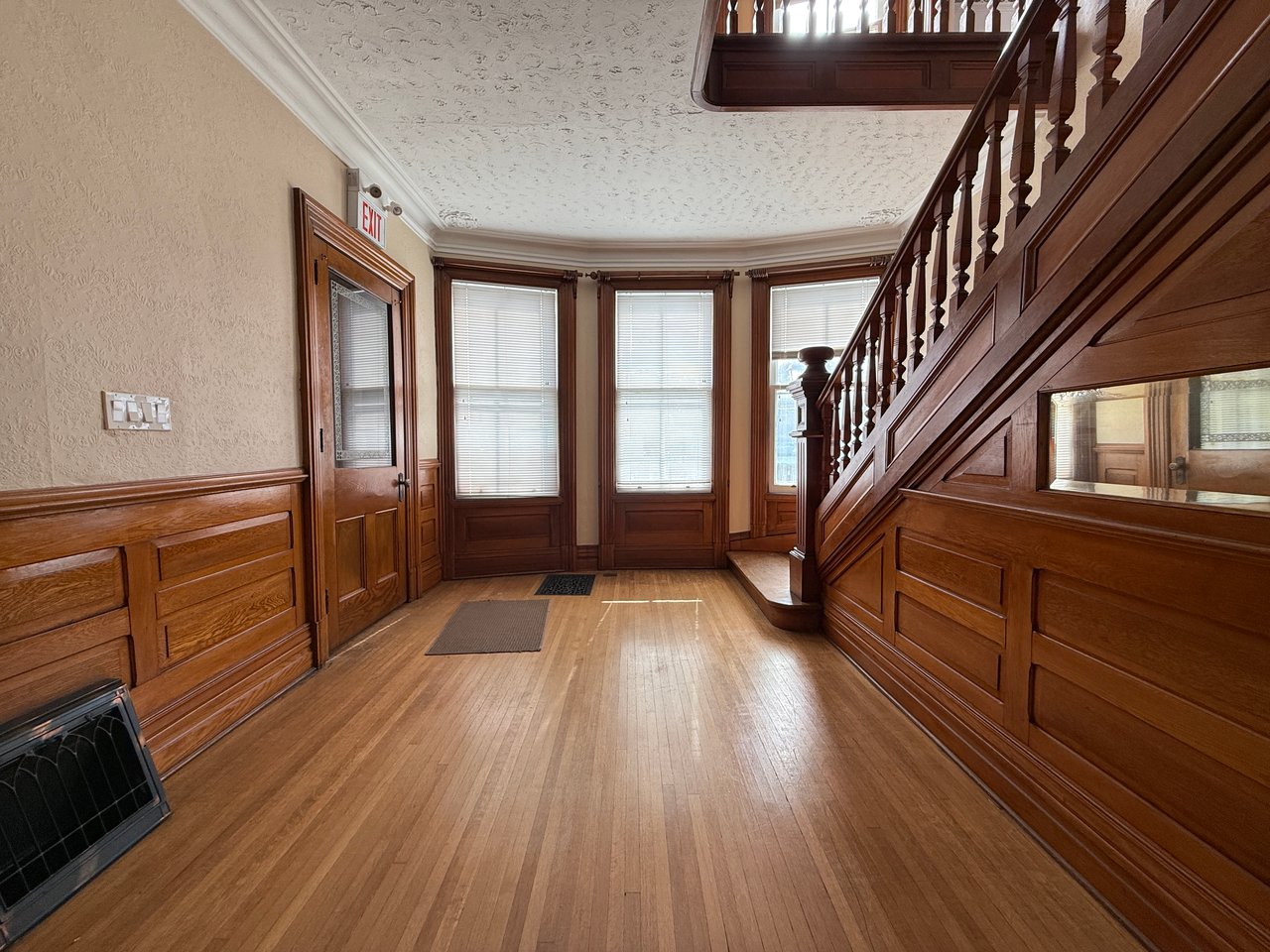 415 Davis Drive 1, Newmarket