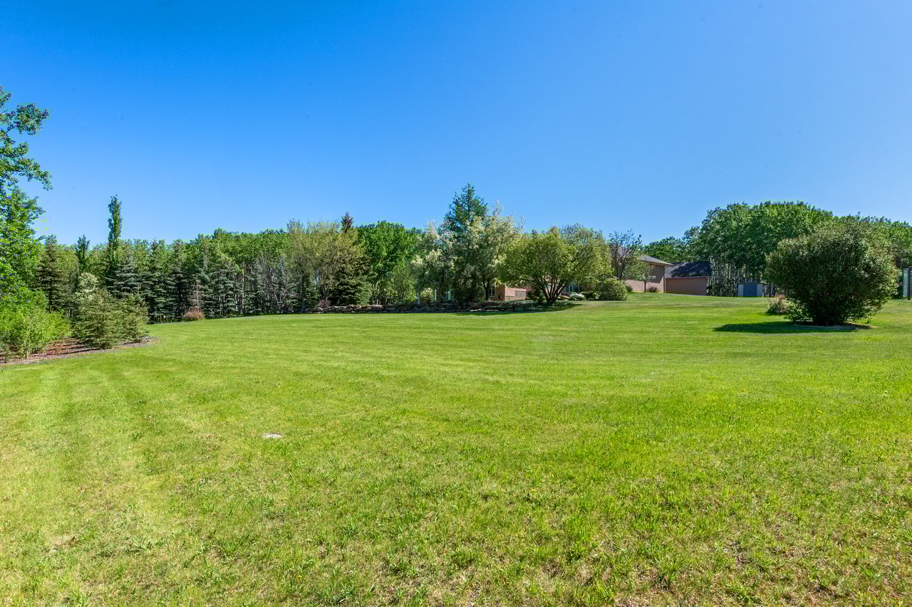 8 Willow Lane