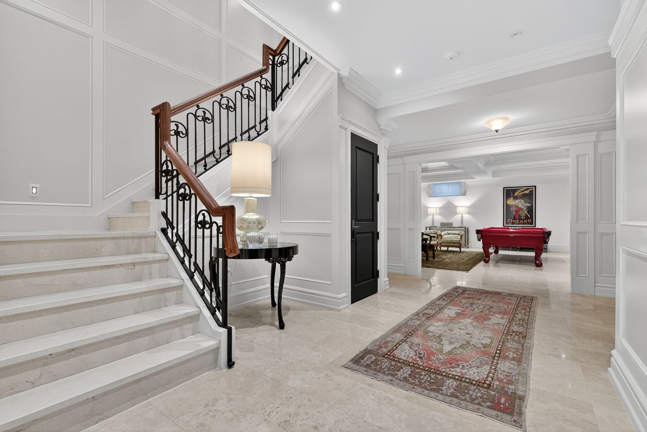 Chateau-Inspired