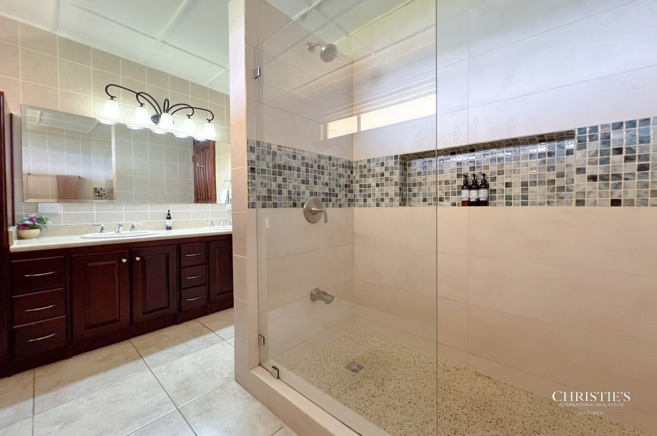 Presidential Suites #15 | Spectacular Ocean-View Condo Steps from Marina Flamingo