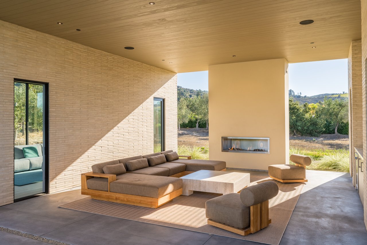 1608 Ridge Valley Road